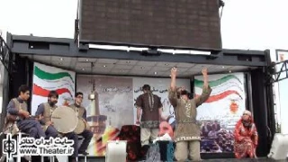 آرامگاه فردوسی در روز ملی فردوسی، میزبان تماشاخانه سیار شد