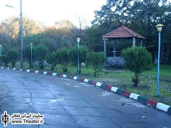برپایی جشن اردیبهشت تئاتر گروه تئاتر همرهان محمود آباد در پارک جنگلی سی سنگان نوشهر