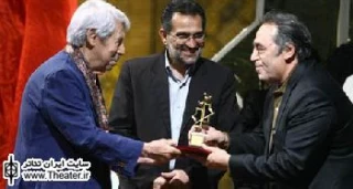 درصددیم مجموعه ای از تالارهای جدید نمایشی را تا قبل از پایان دولت دهم بسازیم