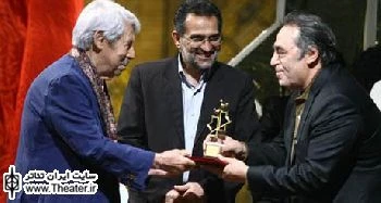 درصددیم مجموعه ای از تالارهای جدید نمایشی را تا قبل از پایان دولت دهم بسازیم