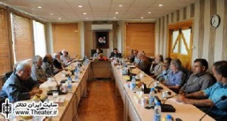 هنرمندان شرکت کننده جشن اردیبهشت تئاتر ایران سخن گفتند