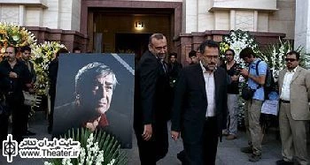 مراسم یاد بود ”حمید سمندریان” در میان خیل گسترده دوستدارانش برگزار شد