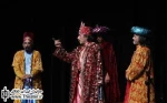 نگاهی به نمایش ”تلخک و سلطان” نوشته و کار ”حسن عظیمی”

نمایش "تلخک و سلطان" ریشه تاریخی دارد. امکان دارد برگرفته از یک افسانه کهن باشد. نکته ای که حسن عظیمی از آن غفلت کرده است. در حالی که رسم است نویسنده و کارگردان در ابتدای متن و در زمان اجر