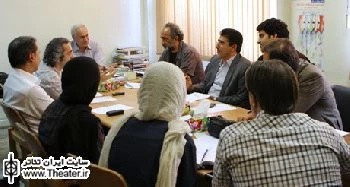 نشست مشترک مدیر کل هنرهای نمایشی با اعضای هیات مدیره خانه تئاتر برگزار شد