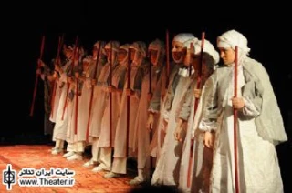 اجرای نمایش”خاطره ای نداشتم حتی اگر هزار سالم بود”به نفع زلزله زدگان آذربایجان