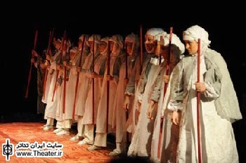 اجرای نمایش”خاطره ای نداشتم حتی اگر هزار سالم بود”به نفع زلزله زدگان آذربایجان