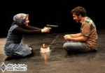 نگاهی به نمایش ”زمستان” نوشته و کار ”باقر سروش”

در ساحت متن "زمستان"، رویکردی رئالیستی وجود دارد. جنس روابط و کنش های صحنه همه برگرفته از زندگی روزمره و عادی است و نمایش دریچه ای است پنهان به زندگی آدم ها و خلوتشان؛ جایی که در آن در برابر مخا