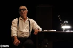 دو مرد در یک اتاق 9