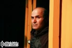 گفت و گو با ”فرهاد شریفی” کارگردان نمایش”بانوی گمشده”

«بانوی گمشده» درباره گم شدن آدم هایی است که از پایگاه و جایگاهی برخوردار بودند و اکنون دیگر آن جایگاه را ندارند. جوانان در این میان مقصر نیستند، اما نوعی قطع ارتباط میان نسل امروز و دیروز ایجاد شده 