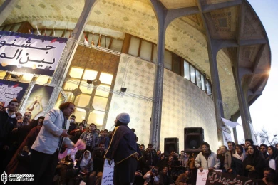لطفا روی قبرم پا بگذارید 1