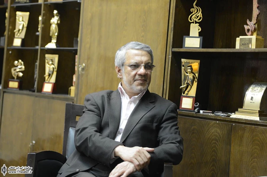 دیدار مشاور هنری جشنواره ”پاساژ” فرانسه با مدیرکل هنرهای نمایشی 3