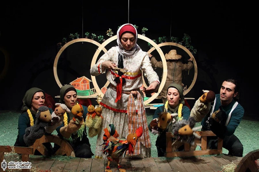 خاله مرجان و خروس 1