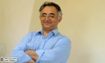 گفت و گو با ”محمدحسین ناصر بخت” نویسنده و کارگردان نمایش ”عروسی خان مظفر”

متونی که ما مورد استفاده قرار دادیم نیز بخشی از تجارب ملت ما در زمینه ادبیات شفاهی و ادبیات مکتوب ملی ما هستند. از این متون استفاده می کنیم تا نمایشی خلق کنیم که مهر ایرانی بودن 