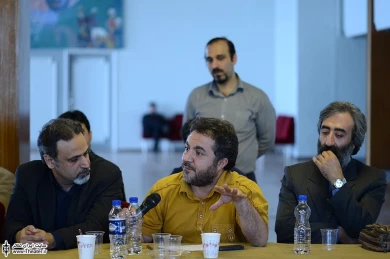 نشست هنرمندان شرکت کننده در اردیبهشت تئاتر ایران با حسین طاهری مدیر کل هنرهای نمایشی 15