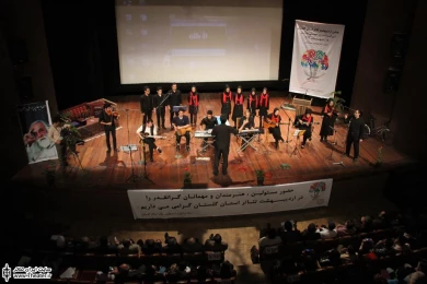 جشن اردیبهشت تئاتر دراستان گلستان 3