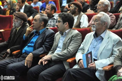 اردیبهشت تئاتر تهران 4