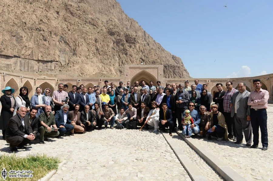 حضور هنرمندان در گلزار شهدا کرمانشاه و مجموعه فرهنگی تاریخی  بیستون 1