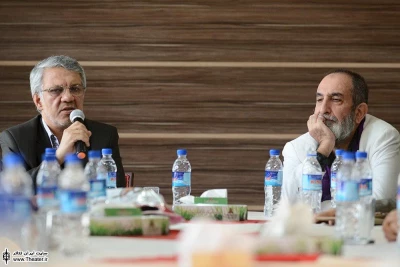 نشست حسین طاهری با مسولین وهنرمندان تئاتر کرمانشاه‎