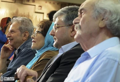 زنگ افتتاح نمایش هملت 3