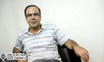 کوروش نریمانی: موضوعات جدی جهان را هم در قالب کمدی و شوخی می‌بینم