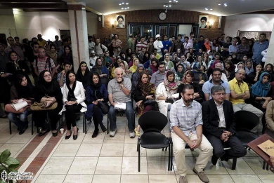 زنگ افتتاح نمایش بر پهنه دریا 2
