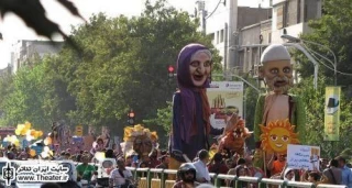 Dolls became peace & happiness messengers in the world/puppet theatre festival kick off with happiness carnival