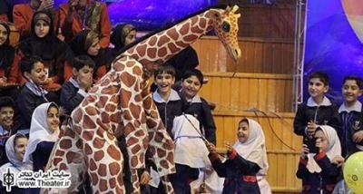 Spanish Artists Have Been Influenced by Happy and Warm Atmosphere of Hamedan Childeren and Young Adults Theatre Festival