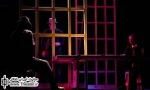 آه زیتو؛ زیتوی نابالغ/ نقد و بررسی نمایش «دو دلقک و نصفی» کار جلال تهرانی

«دو دلقک و نصفی» به دقت بر ارزش و وزن کلمات بنیاد شده است. جلال تهرانی کوشیده است با توجه مضاعف بر ارزش کلمات و جایگاه هر کلمه در جمله وجایگاه هر جمله در مجموعه گفت‌و‌گوهای اشخاص