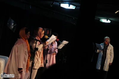 خانه احمق‌ها(رادیویی)