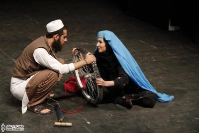 کفش‌هایم را قدم بزن
