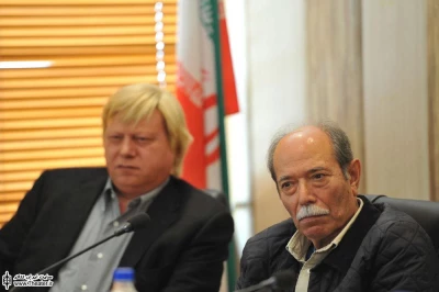 جلسه شورای سیاست گذاری جشنواره آئینی و سنتی با علی مراد خانی