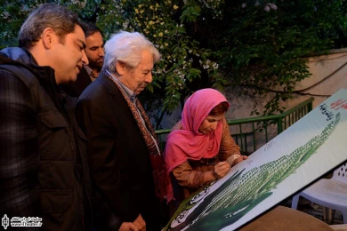 رونمایی از پوستر اردیبهشت تئاتر در منزل استاد داود رشیدی 4