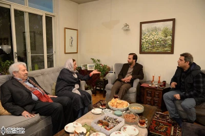 رونمایی از پوستر اردیبهشت تئاتر در منزل استاد داود رشیدی