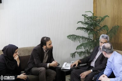 بازدید مهدی شفیعی از مراحل بازسازی تئاتر شهر
