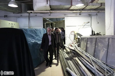 بازدید مهدی شفیعی از مراحل بازسازی تئاتر شهر 12