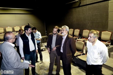 بازدید مهدی شفیعی از مراحل بازسازی تئاتر شهر 13
