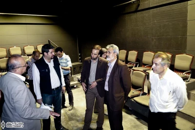 بازدید مهدی شفیعی از مراحل بازسازی تئاتر شهر