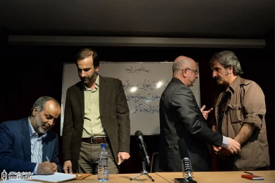 امضا توافق‌نامه نهایی راه‌اندازی سیستم‌های یک‌پارچه خانه تئا‌تر با حضور علی مراد خانی 13