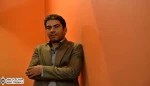 ابراهیم گله‌دارزاده: می‌خواستم وابستگی بی‌اندازه مردم ایران به نفت را نشان دهم/ در «دیدومک»، تماشاگر به قهرمان چهره و شخصیت می‌دهد

باید تاریخ ایران به طور دائم برای مخاطب تکرار شود تا آنها فراموش نکنند که کشورشان دچار چه تغییر و تحولاتی در گذر زمان شده