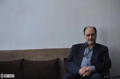 پیگیری روند باز سازی تئاتر شهر در بازدید علی اصغر کاراندیش(معاونت توسعه)  و علی مراد خانی (معاوتت فرهنگی)از مجموعه تئاتر شهر 9