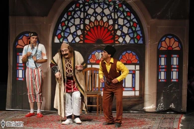 بنگاه تئاترال با طعم هگمتانه 8
