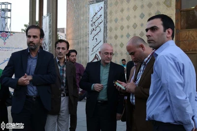 بازدید علی مراد خانی از نمایش های روز پنجم جشنواره آیینی و سنتی