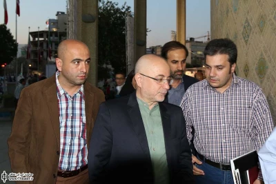بازدید علی مراد خانی از نمایش های روز پنجم جشنواره آیینی و سنتی
