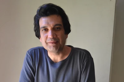 کارگردان «آبگوشت زهرماری» در تدارک نمایشی تازه است

آرش آبسالان: قدر هنرمندان را بدانیم