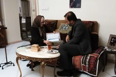 در عیادت مدیرکل هنرهای نمایشی از ملکه رنجبر بیان شد؛

ملکه رنجبر: من تاریخ زنده تئاتر ایران هستم