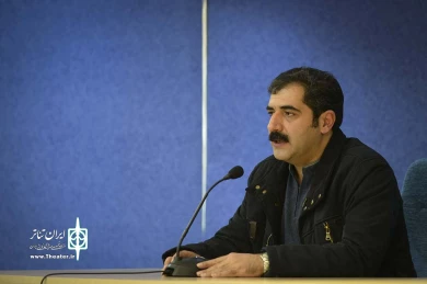 سعید اسدی در افتتاحیه بخش نمایشنامه خوانی سی و چهارمین جشنواره بین المللی تئاتر فجر 7