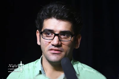گفت‌وگو با احسان ملکی، کارگردان «ما هم مردمی بودیم»

اجرایی سوررئال از متنی رئالیستی در فضایی هندسی