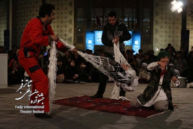 نوازش جوجه تیغى 2