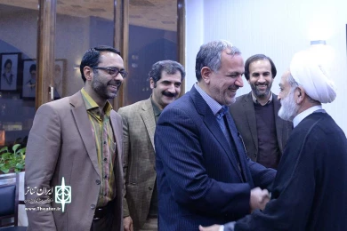 نمایندگان مجلس و شورای شهر در تئاتر شهر 7