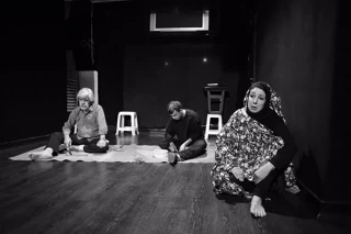 نمایش «پله آخر» در خانه نمایش اداره تئاتر